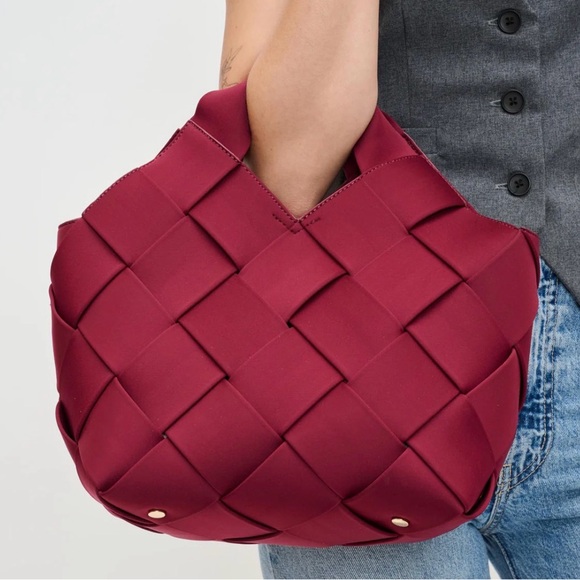 Sol and Selene Resilience bag - Picture 9 of 13